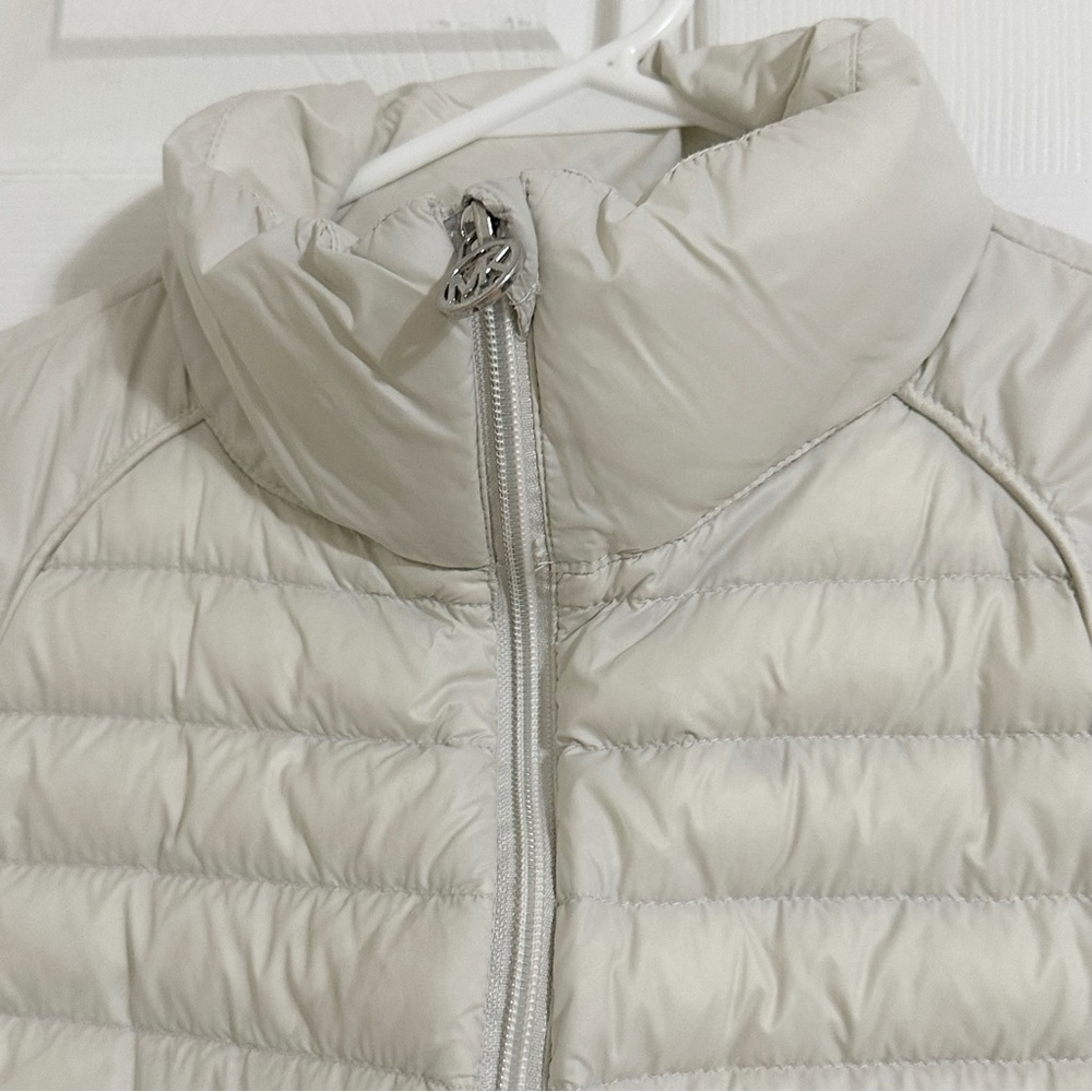 Michael Kors Packable Down Puffer Jacket Women’s L Beige Lightweight Zip - Picture 4 of 10